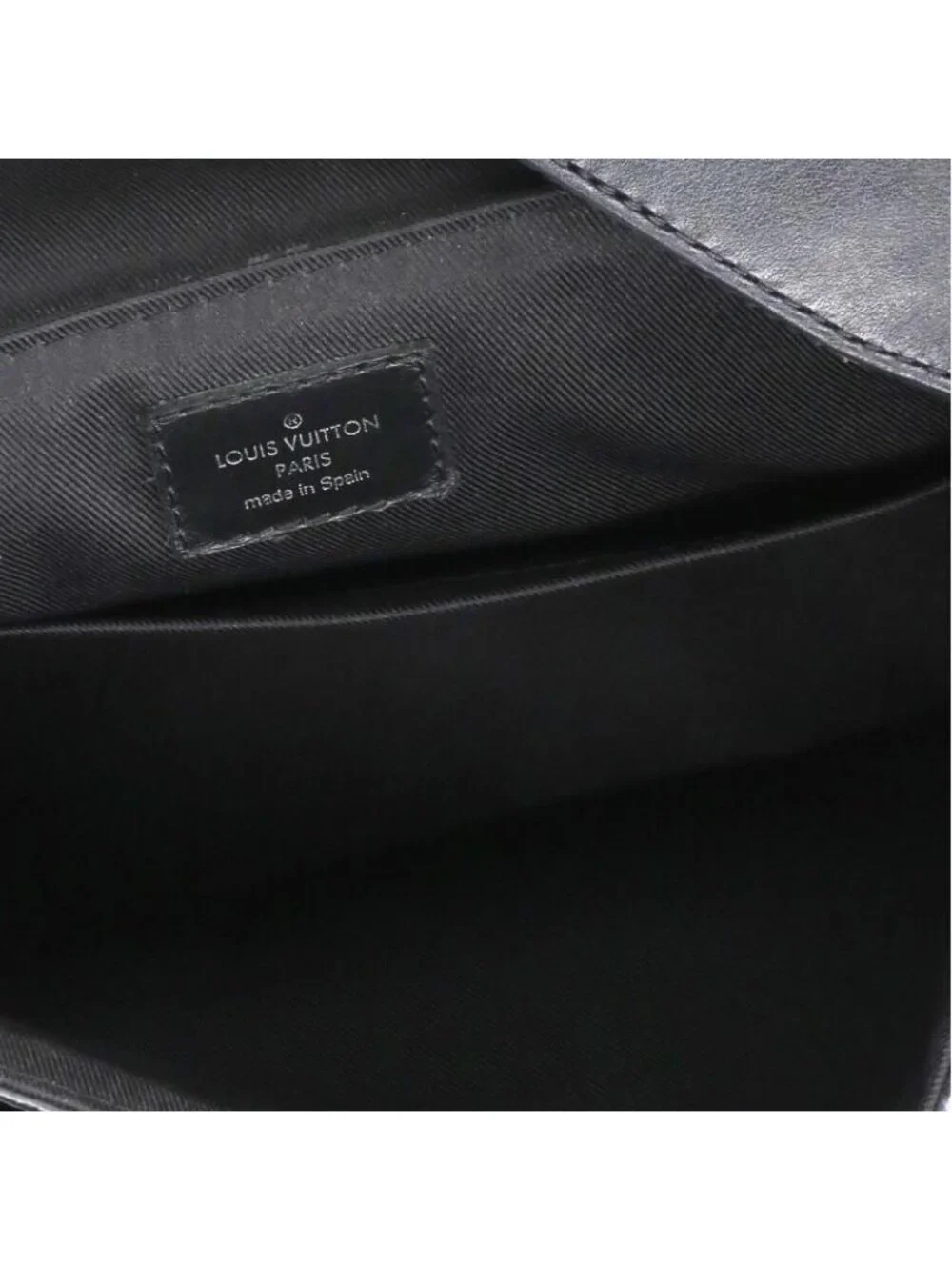 Louis Vuitton District PM Bag